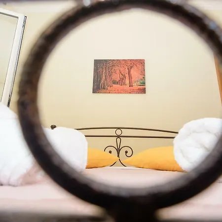 Maki's Daire Argostolion